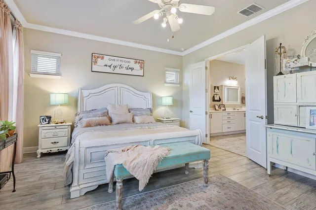 $535,000 | 13939 Swallow Hill Drive, Lithia, FL 33547