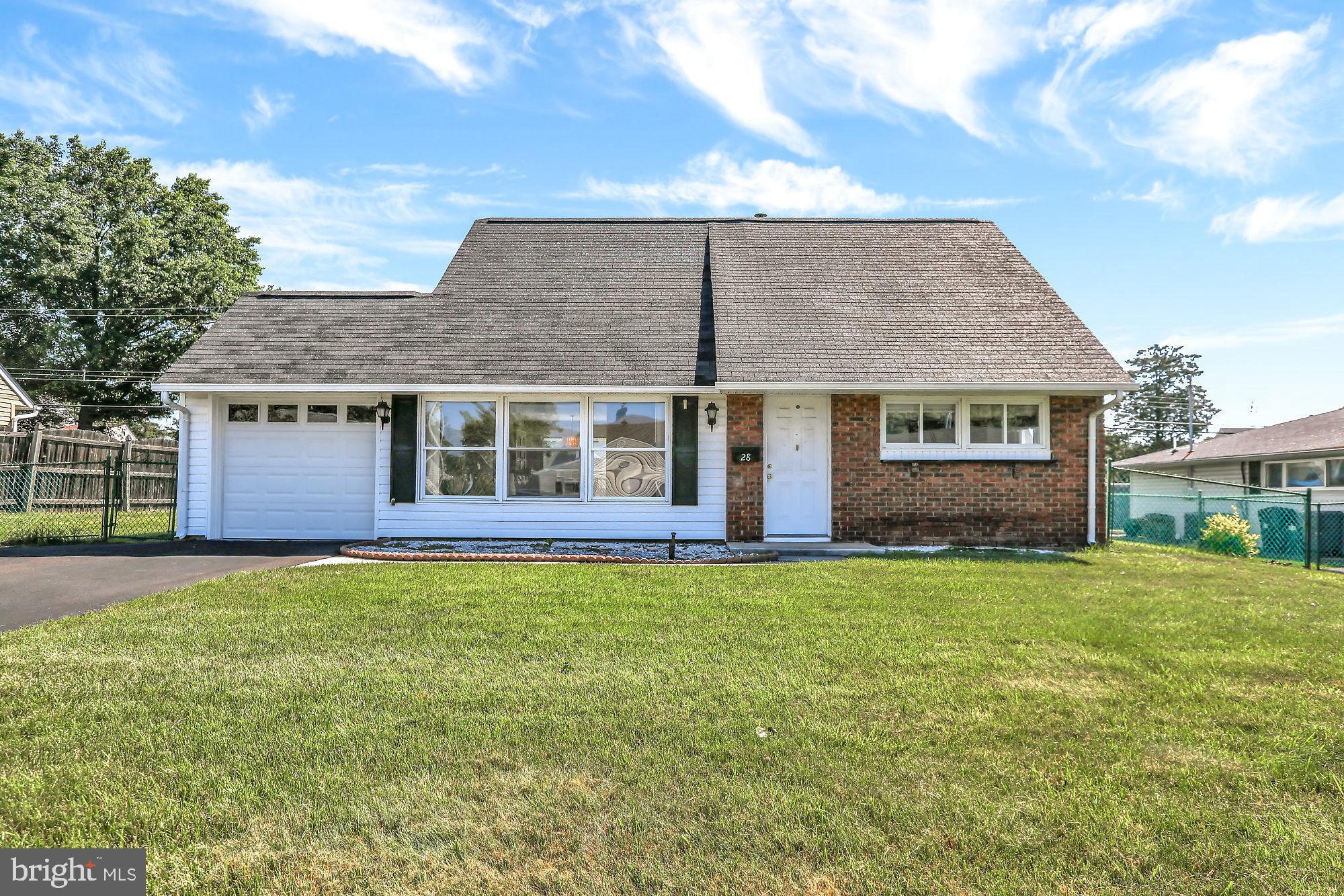 28 Hybrid Road Levittown, PA 19056 - Photo 2 of 28 Gallery Image 2
