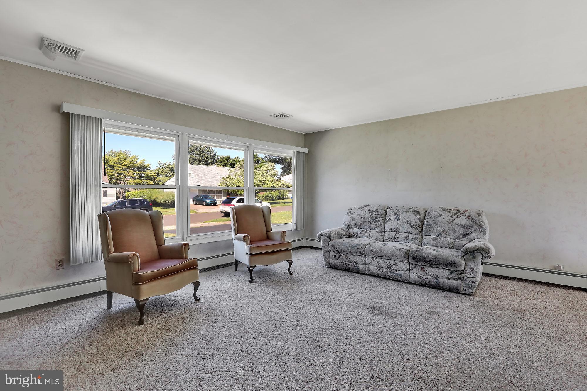 28 Hybrid Road Levittown, PA 19056 - Photo 4 of 28 Gallery Image 4