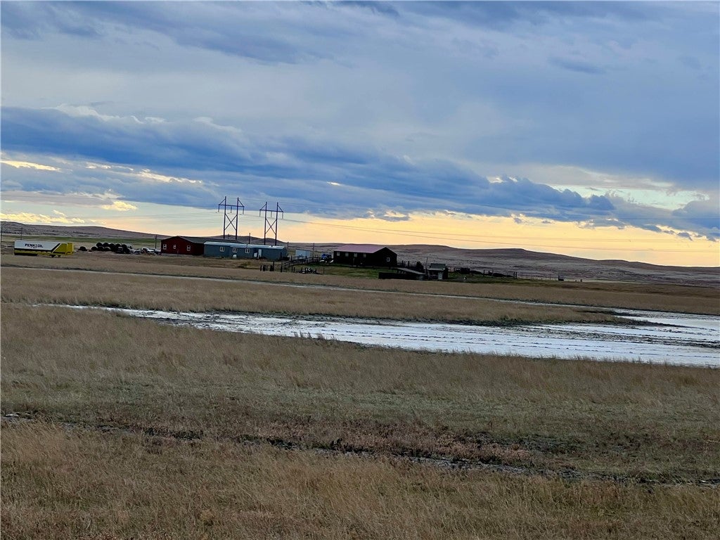 7069 Mainwaring Road Acton, MT 59002 - Photo 5 of 34 Gallery Image 5