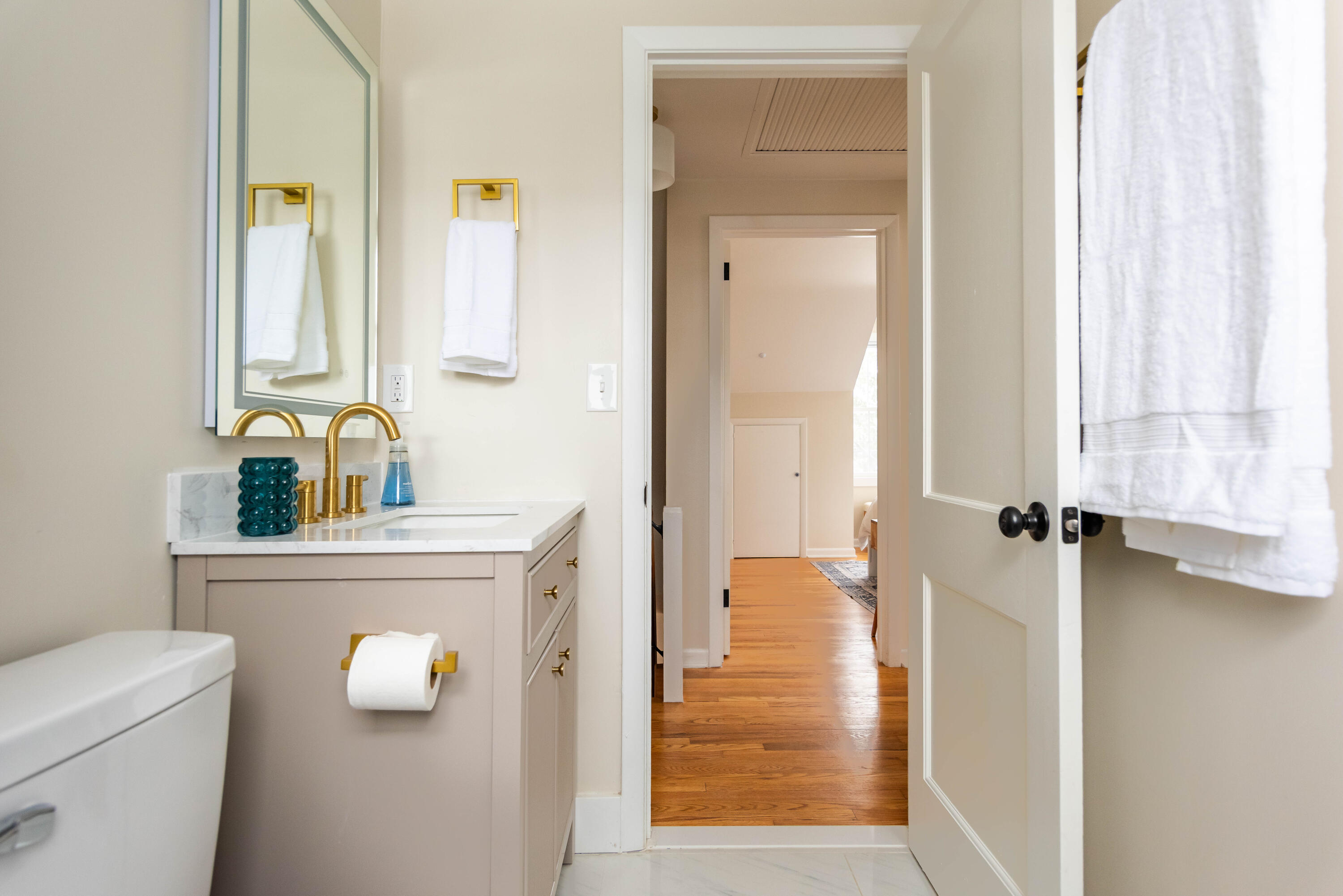 908 Spring Street Ann Arbor, MI 48103 - Photo 20 of 51 Unit 1 - Bathroom