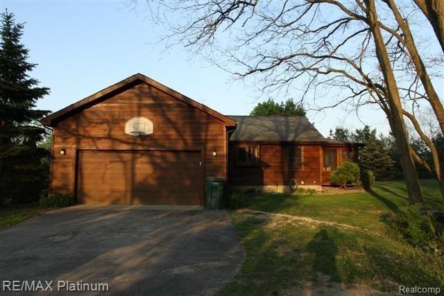 3600 East Allen Road Howell, MI 48855 - Photo 24 of 25 Deep 2 Car Garage