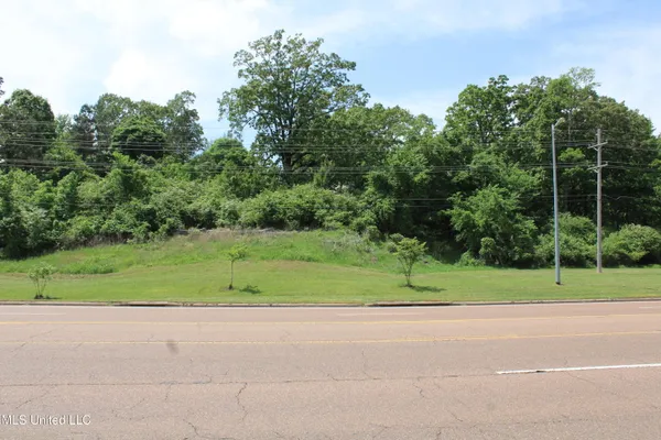 $1,750,000 | 5427 Highway 305, Olive Branch, MS 38654