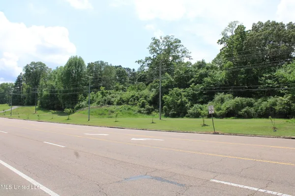 $1,750,000 | 5427 Highway 305, Olive Branch, MS 38654