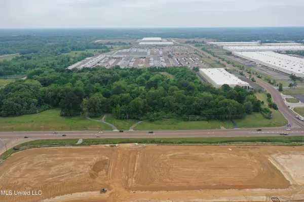 $1,750,000 | 5427 Highway 305, Olive Branch, MS 38654