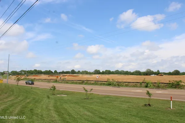 $1,750,000 | 5427 Highway 305, Olive Branch, MS 38654