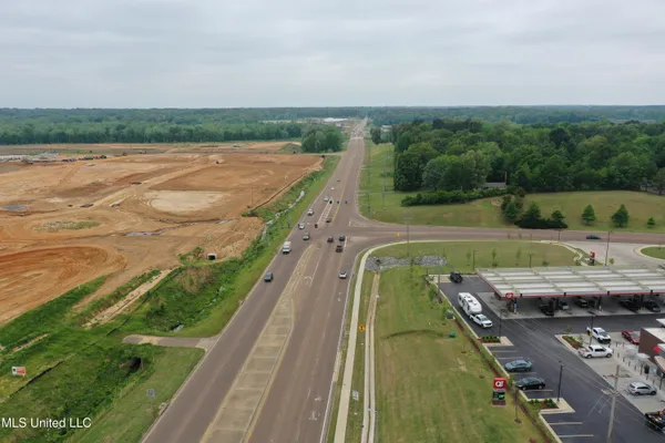 $1,750,000 | 5427 Highway 305, Olive Branch, MS 38654