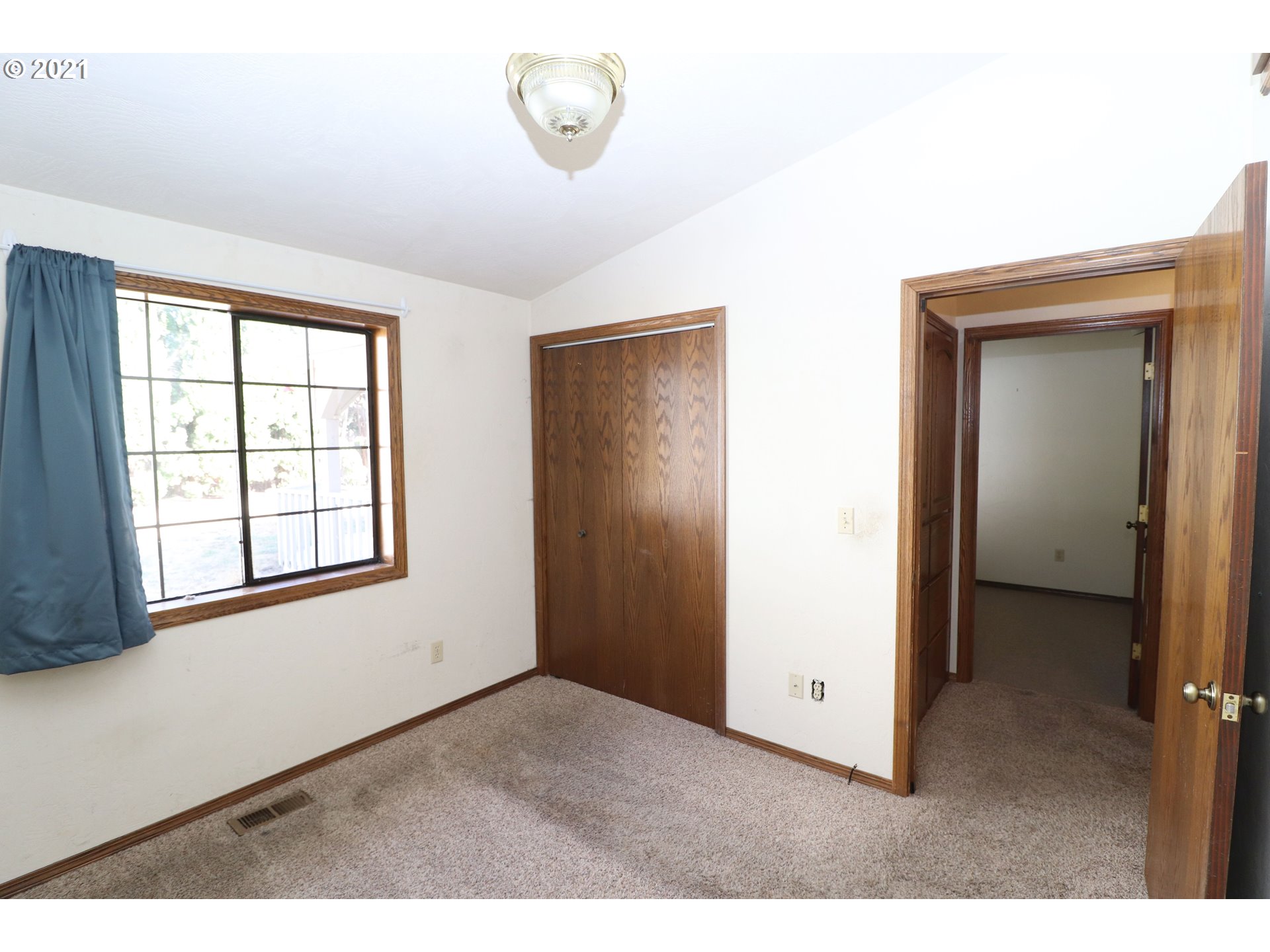 675 Rayner Avenue Springfield, OR 97477 - Photo 20 of 32