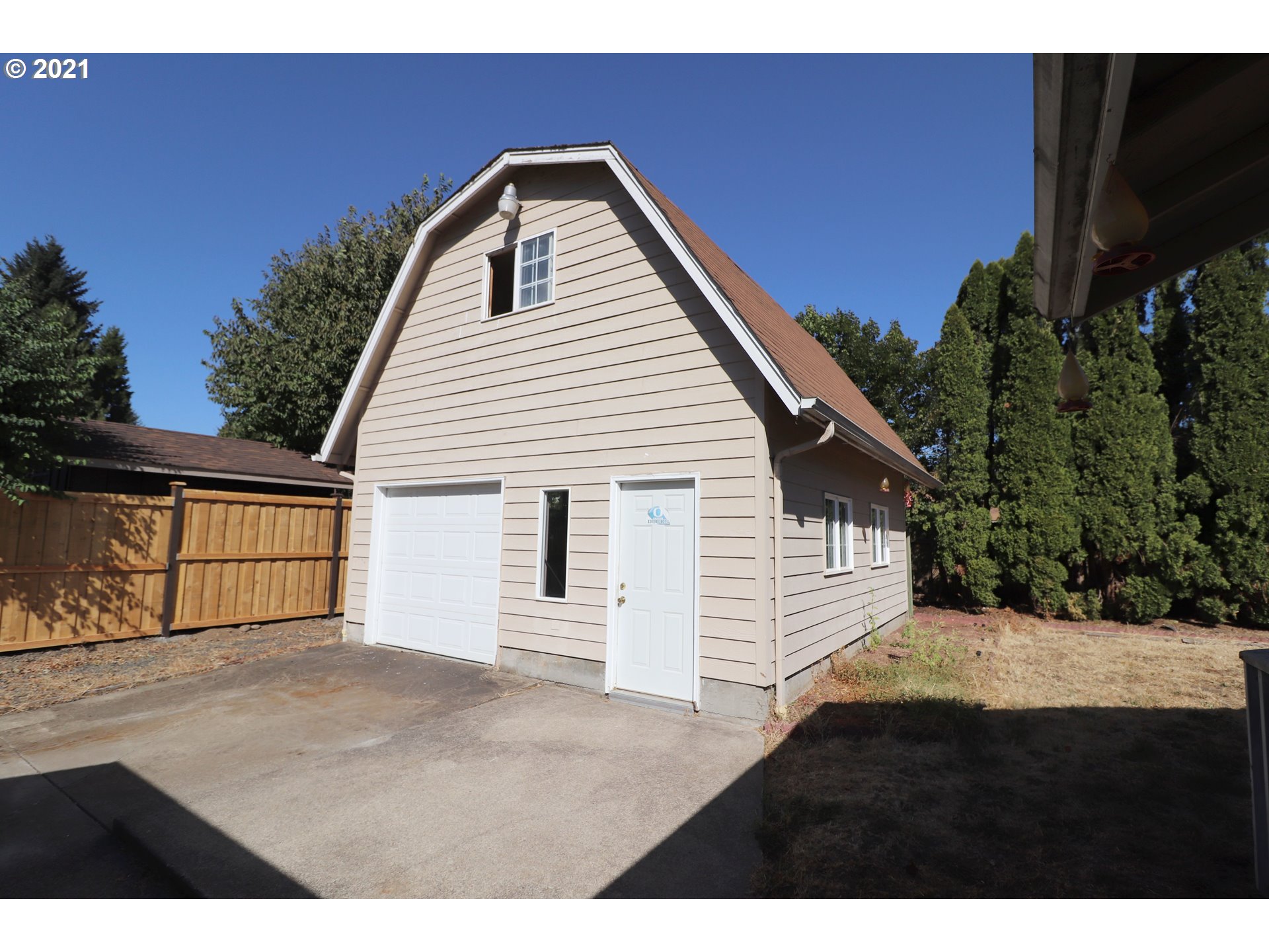675 Rayner Avenue Springfield, OR 97477 - Photo 30 of 32