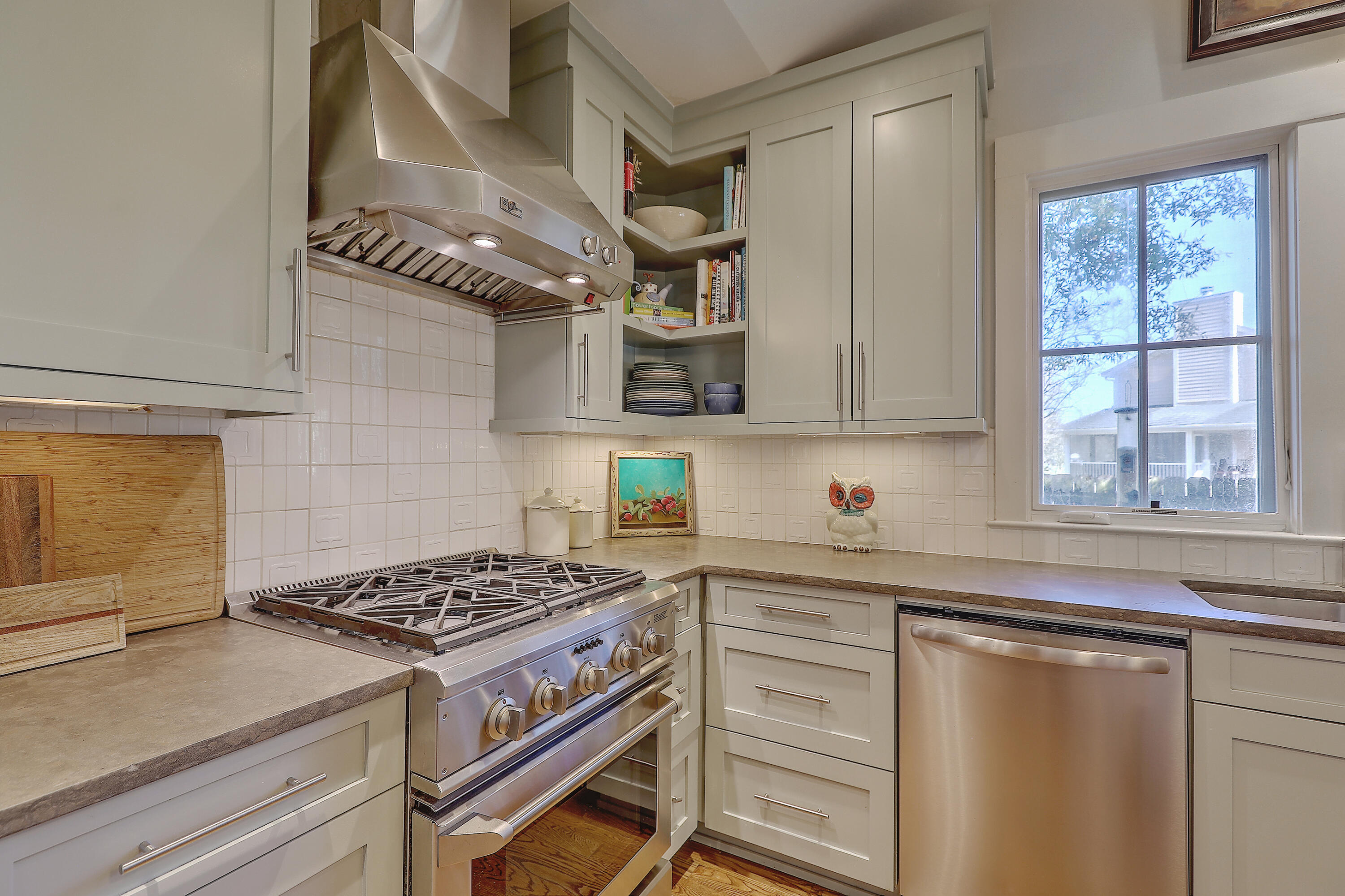 278 Palm Street Mount Pleasant, SC 29464 - Photo 13 of 34 1R3A4214_15_16_17_18_19_20