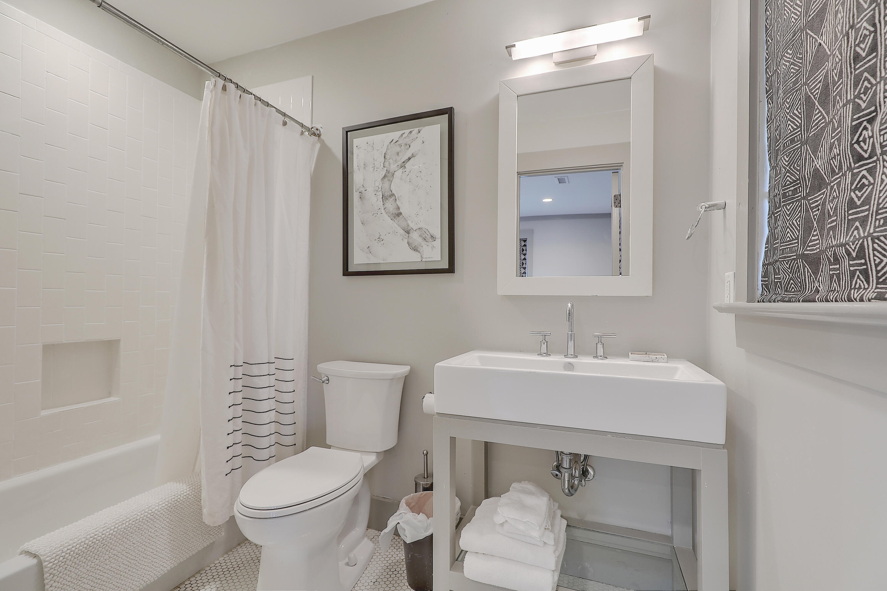 278 Palm Street Mount Pleasant, SC 29464 - Photo 17 of 34 1R3A4102_3_4_5_6_7_8