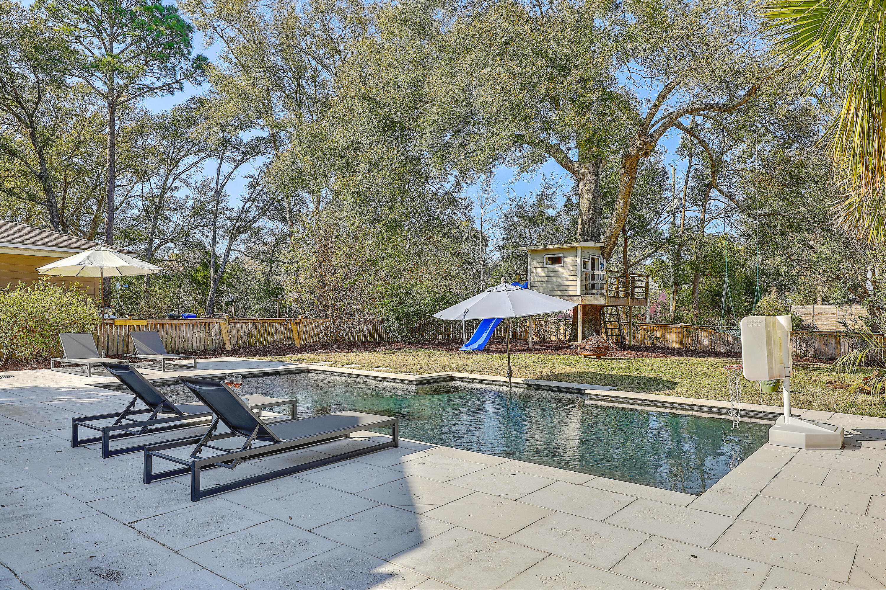 278 Palm Street Mount Pleasant, SC 29464 - Photo 31 of 34 1R3A4333_4_5_6_7_8_9