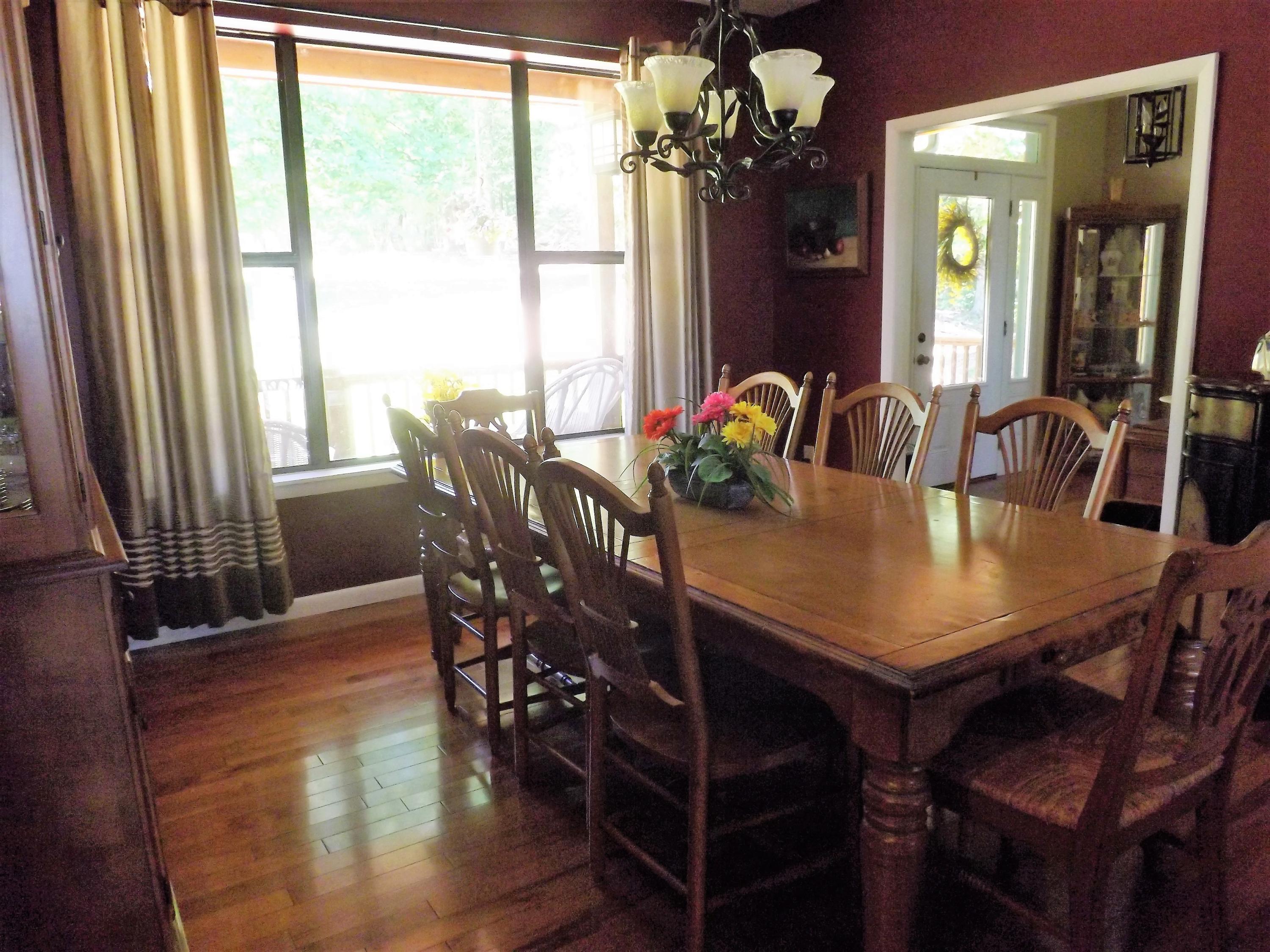 775 Vineyard Point Road Sequatchie, TN 37374 - Photo 11 of 36 Dining room