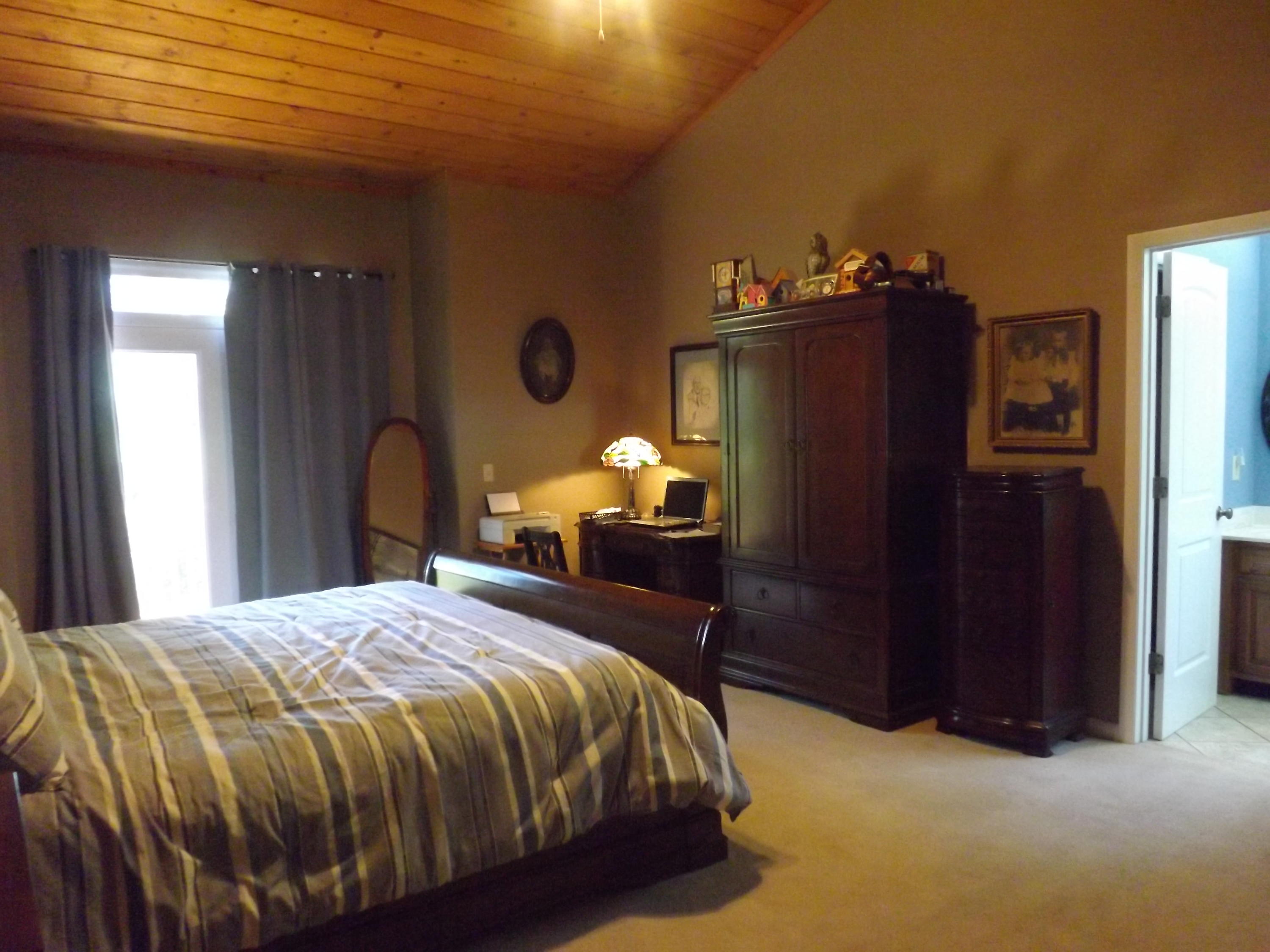 775 Vineyard Point Road Sequatchie, TN 37374 - Photo 16 of 36 Master bedroom