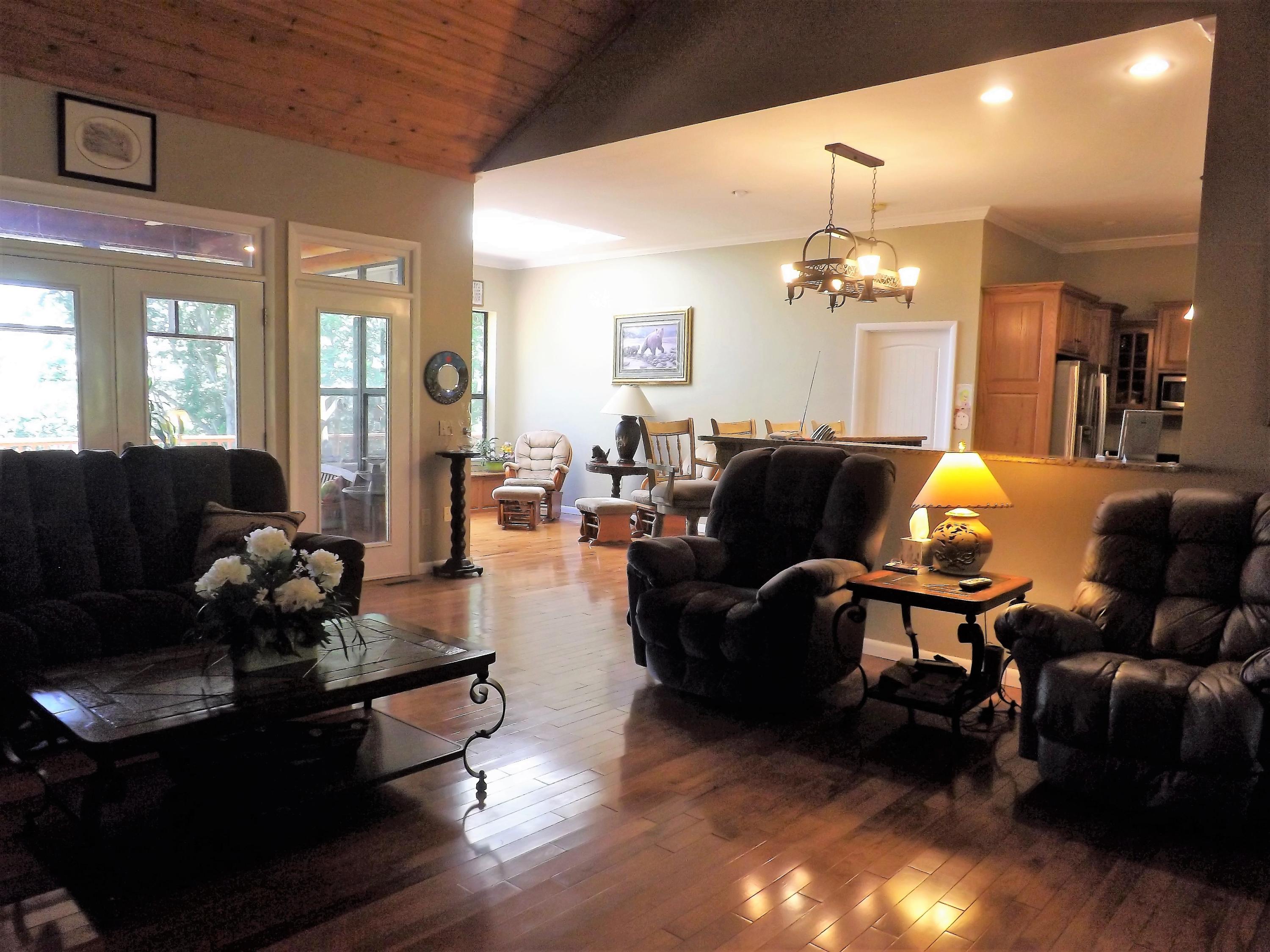 775 Vineyard Point Road Sequatchie, TN 37374 - Photo 4 of 36 Open floor plan
