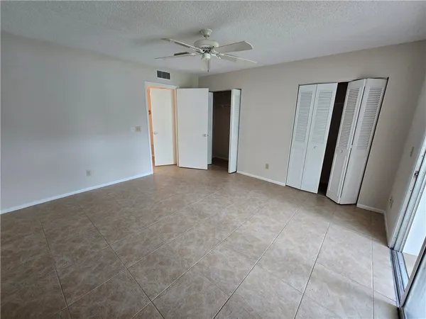 $1,300 | 19 Vista Gdns Trail, Unit 104, Vero Beach, FL 32962