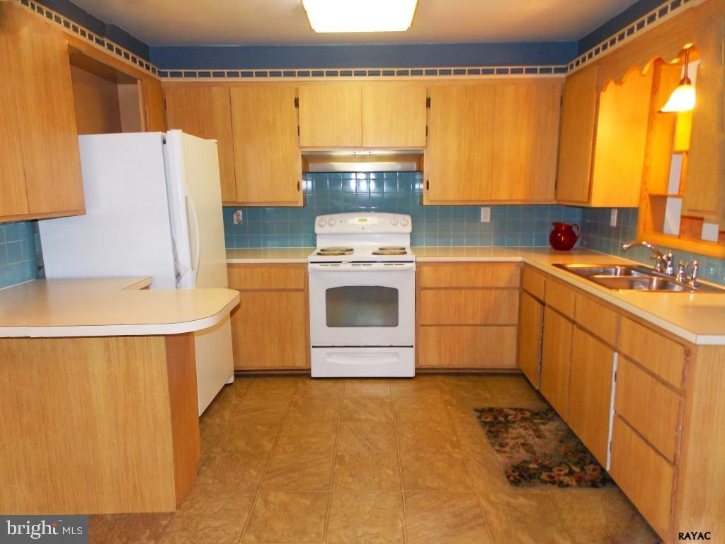 4888 Walters Hatchery Road Spring Grove, PA 17362 - Photo 5 of 30