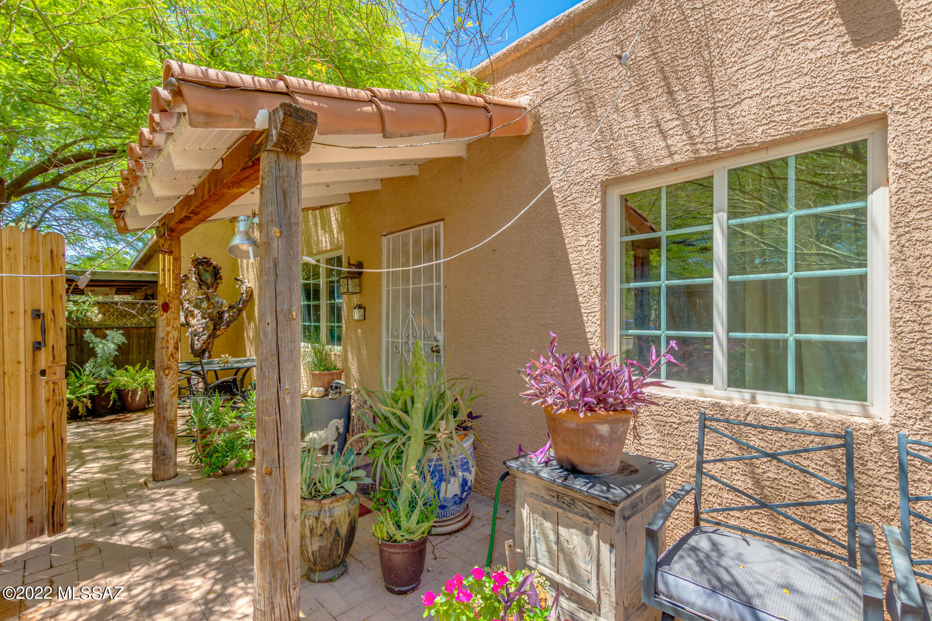 1103 East Halcyon Road Tucson, AZ 85719 - Photo 1 of 39