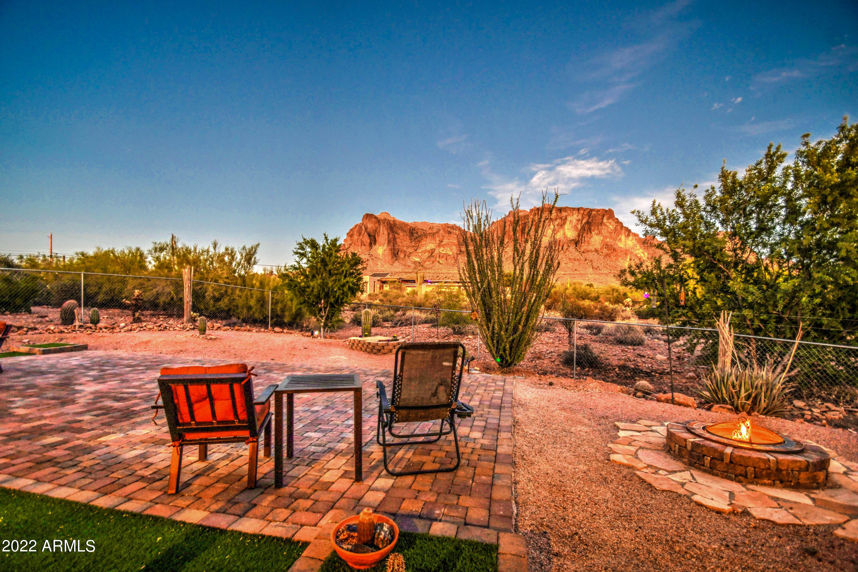 2733 North Val Vista Road Apache Junction, AZ 85119 - Photo 2 of 106 Newer 10k additional pavers patio