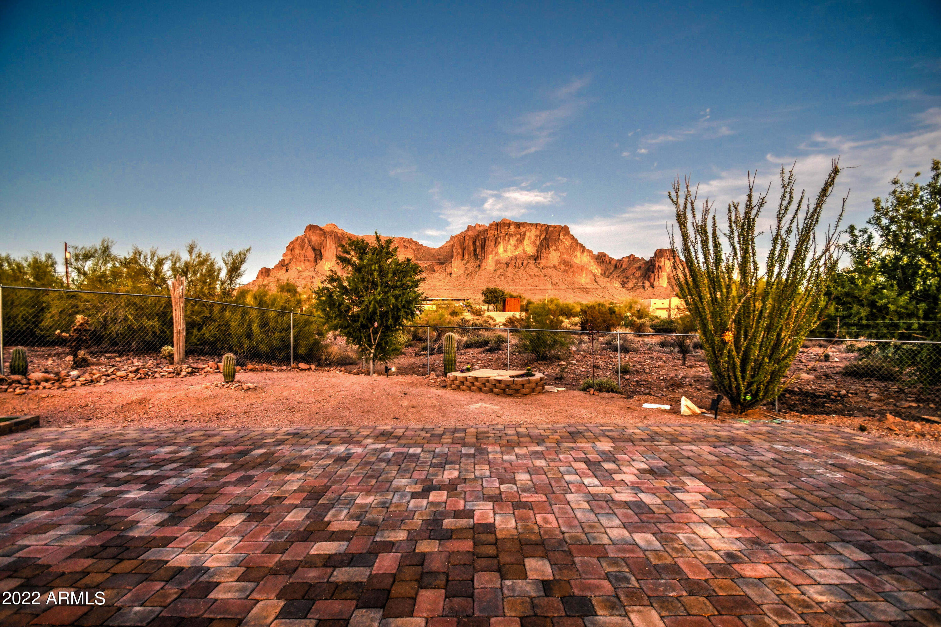 2733 North Val Vista Road Apache Junction, AZ 85119 - Photo 3 of 106 The grounds are very well kept