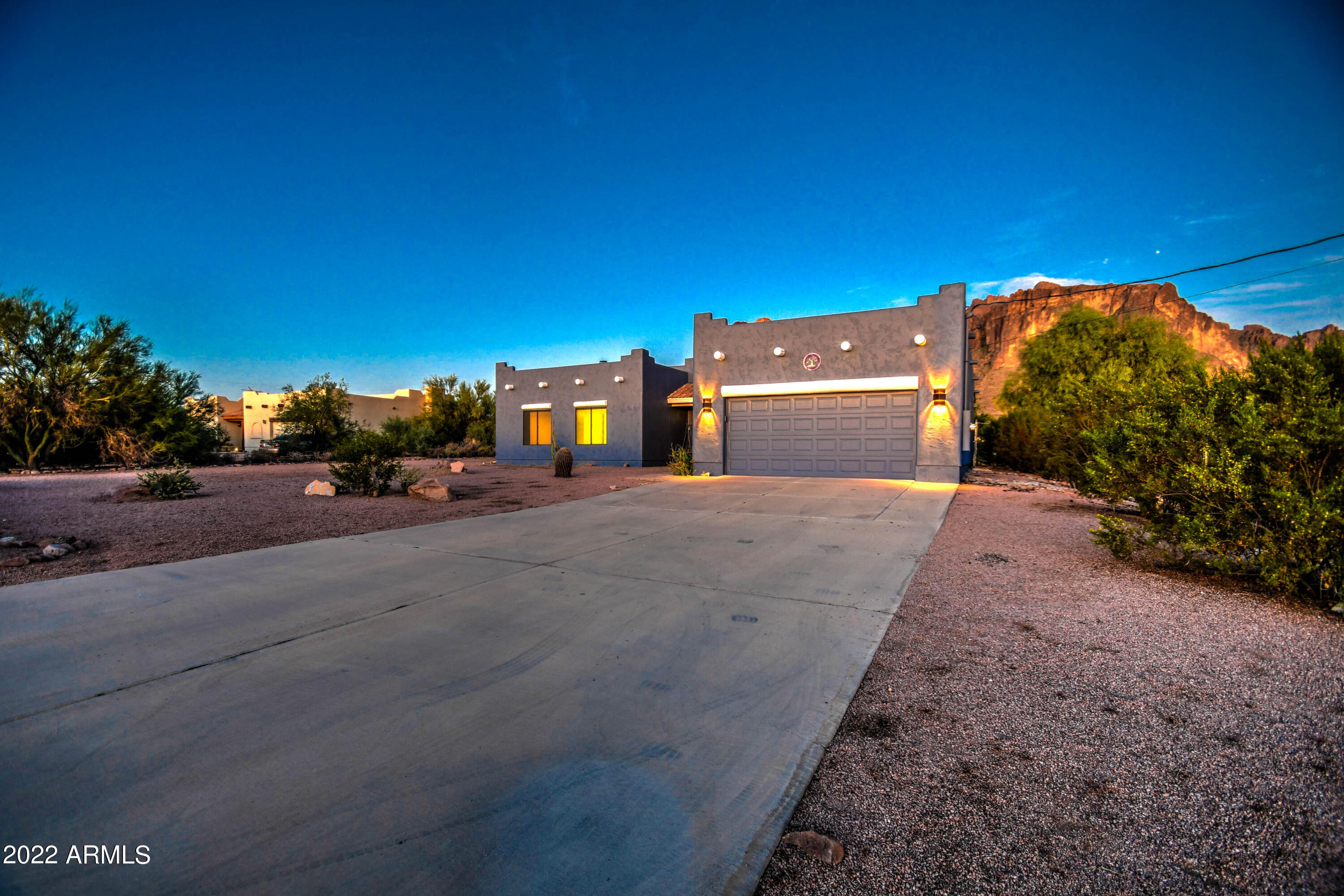 2733 North Val Vista Road Apache Junction, AZ 85119 - Photo 5 of 106 Watch the sunrise of the Mountains
