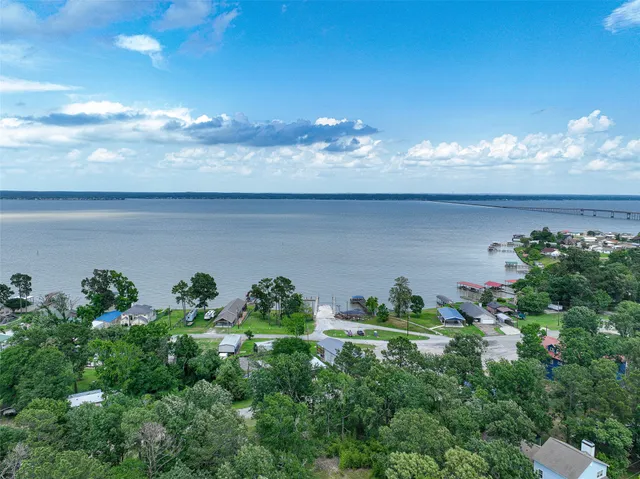 $198,500 | 210 Canary Street, Point Blank, TX 77364