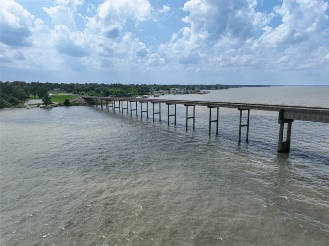 $198,500 | 210 Canary Street, Point Blank, TX 77364