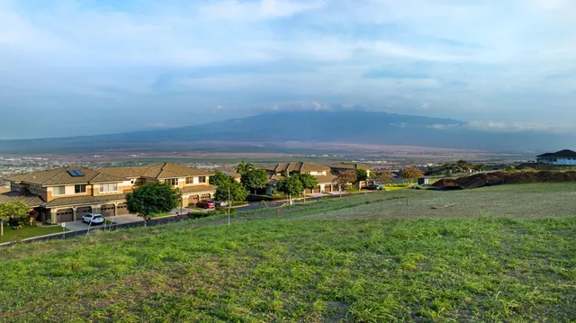 $670,000 | 582 Kauna Lipo Drive, Wailuku, HI 96793