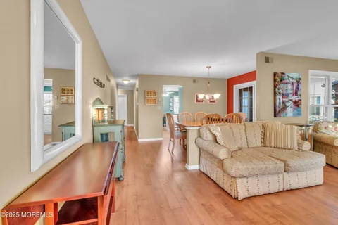 $325,000 | 2 Weybridge Place, Manchester Township, NJ 08759