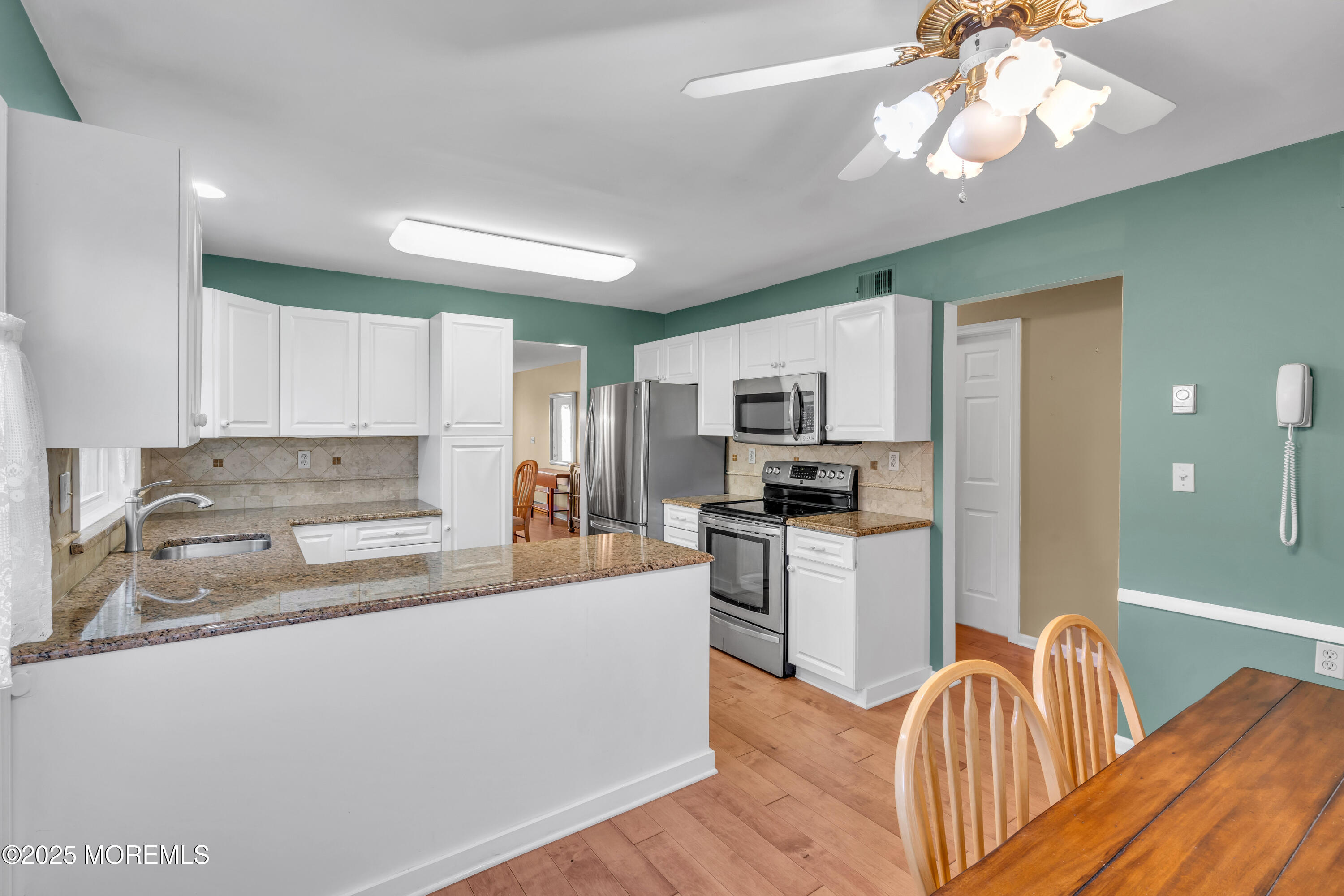 2 Weybridge Place Manchester Township, NJ 08759 - Photo 20 of 51 Kitchen5
