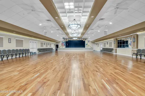 $325,000 | 2 Weybridge Place, Manchester Township, NJ 08759