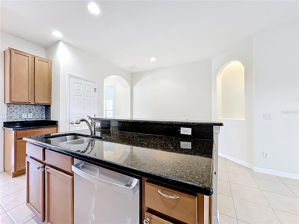 1415 Ellis Fallon Loop Oviedo, FL 32765 - Photo 30 of 75