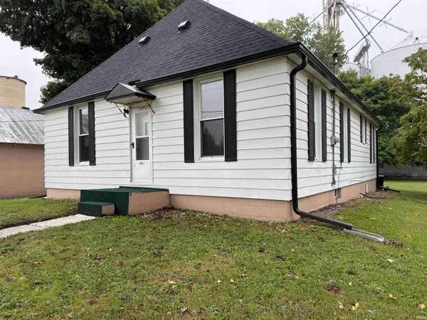 $180,000 | 7077 West 450 South, Williamsport, IN 47993