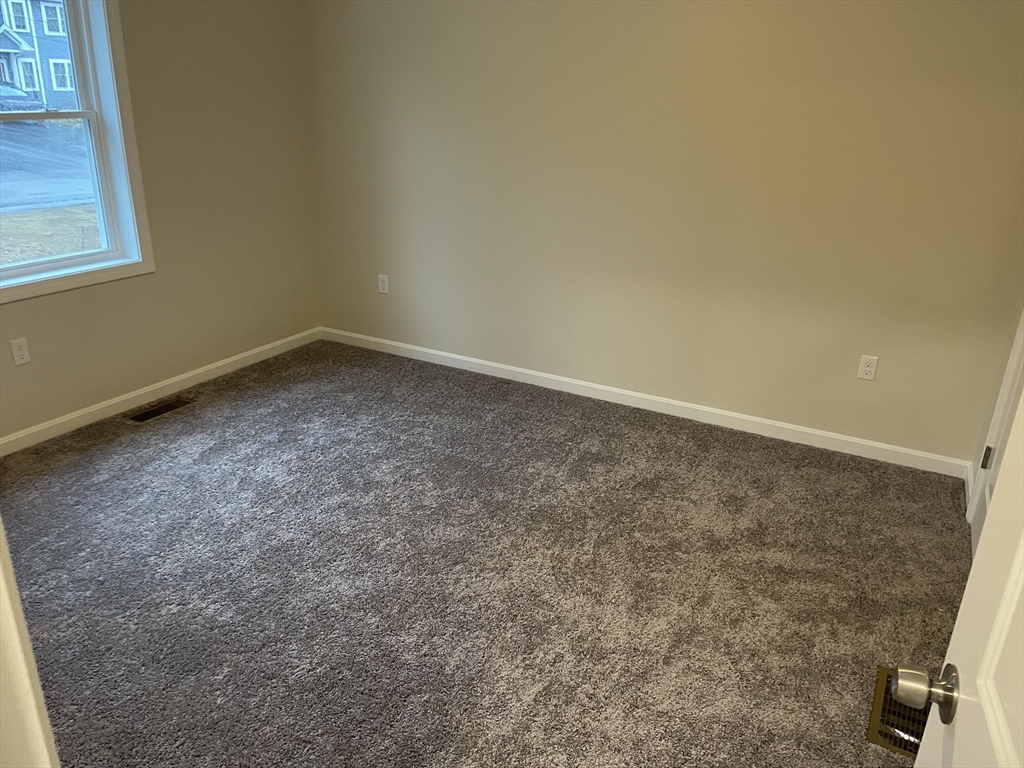 126 Ludlow Road Chicopee, MA 01022 - Photo 12 of 21 Gallery Image 12
