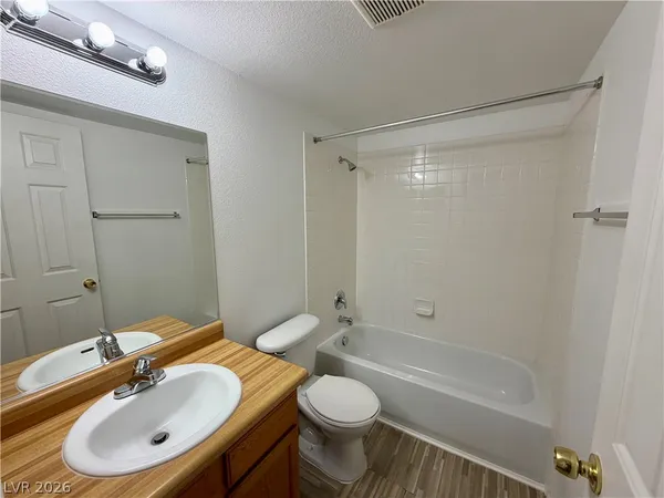 $1,075 | 2704 Aarondavid Drive, Unit B, Las Vegas, NV 89121