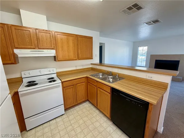 $1,075 | 2704 Aarondavid Drive, Unit B, Las Vegas, NV 89121