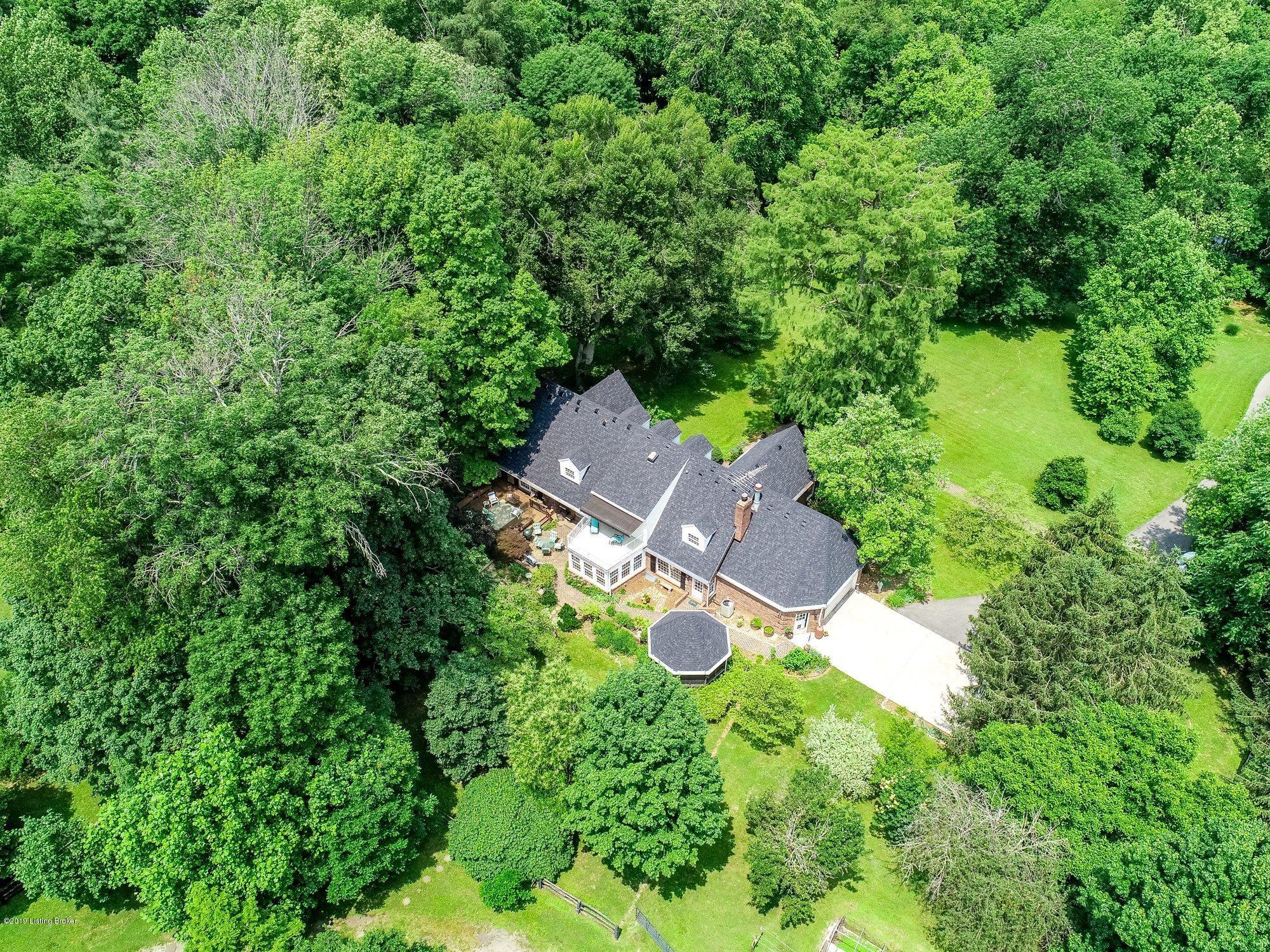 11600 Valley View Road Anchorage, KY 40223 - Photo 3 of 91 6.48 Acres in Anchorage!