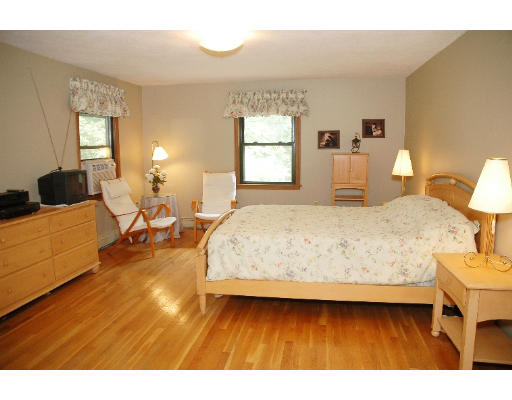 186 Bellows Hill Road Carlisle, MA 01741 - Photo 7 of 11 Gallery Image 7