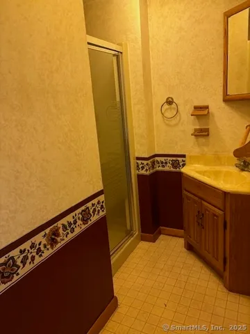 $1,750 | Undisclosed Address, Hamden, CT 06517