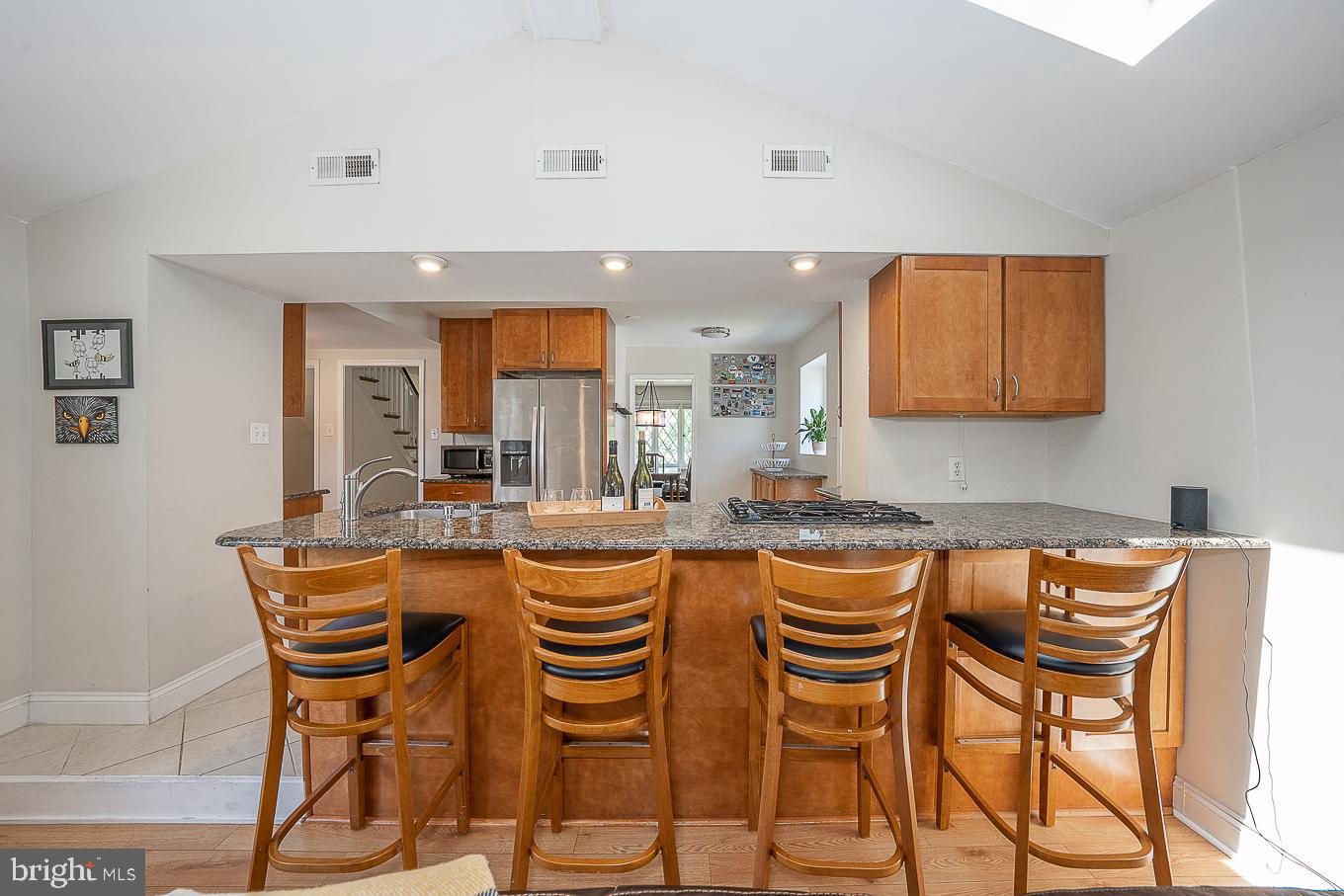 21 Henley Road Wynnewood, PA 19096 - Photo 13 of 36 Kitchen & Breakfast Bar