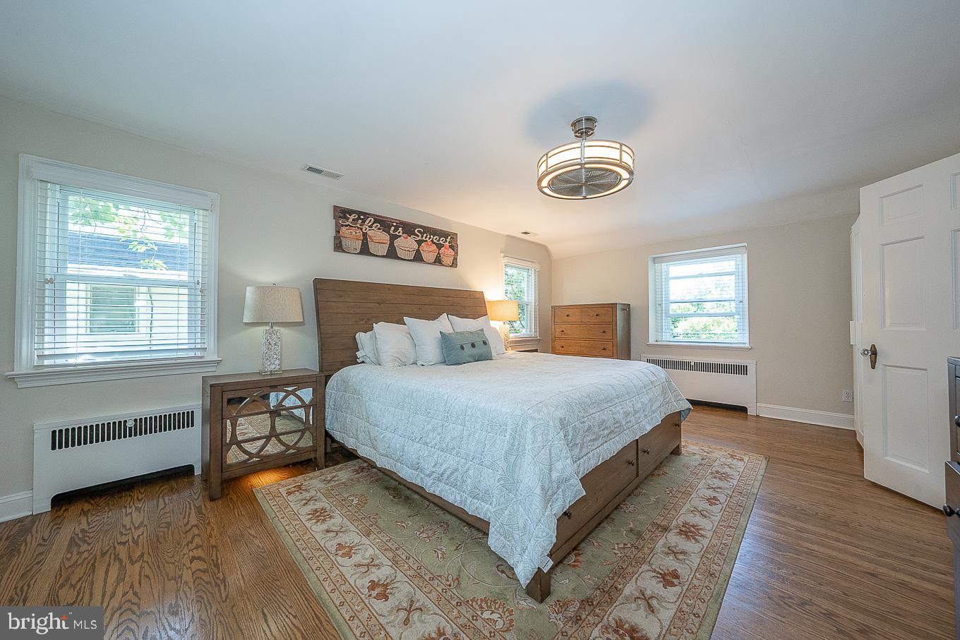 21 Henley Road Wynnewood, PA 19096 - Photo 17 of 36 Primary Bedroom