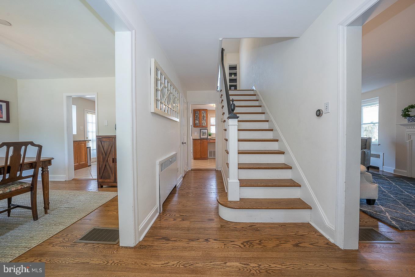 21 Henley Road Wynnewood, PA 19096 - Photo 4 of 36 Foyer
