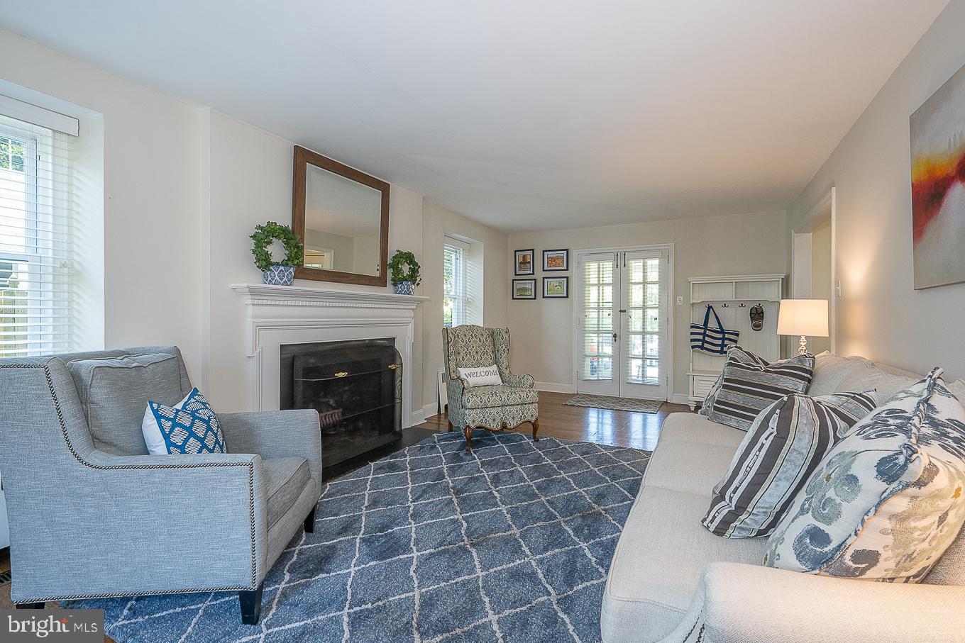 21 Henley Road Wynnewood, PA 19096 - Photo 6 of 36 Living Room