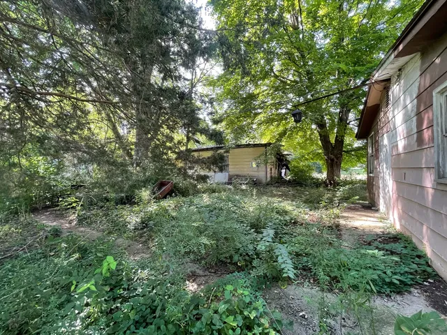 a view of a outdoor space