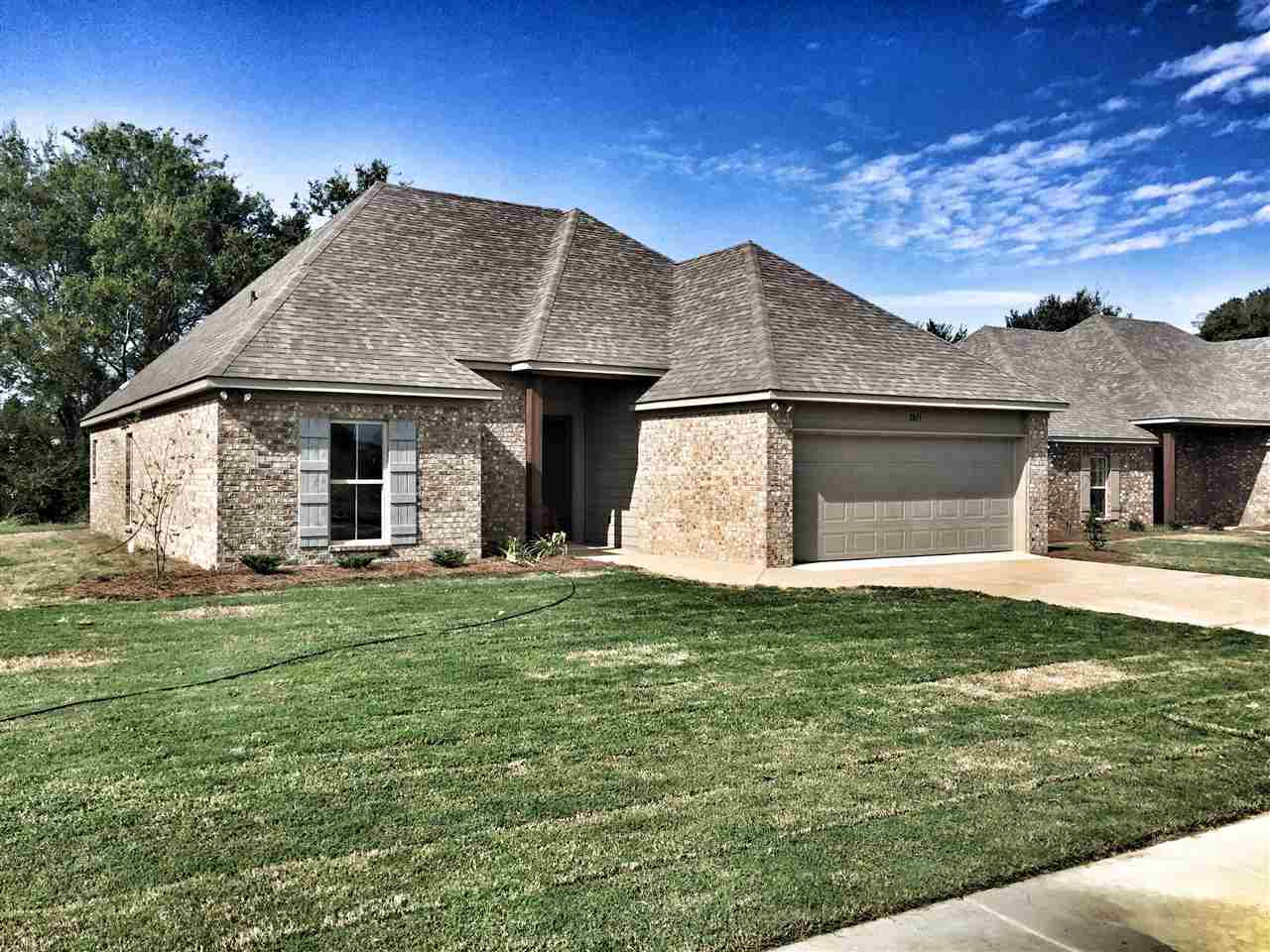 2013 East Ridge Circle Madison, MS 39110 - Photo 1 of 14 Photo 1