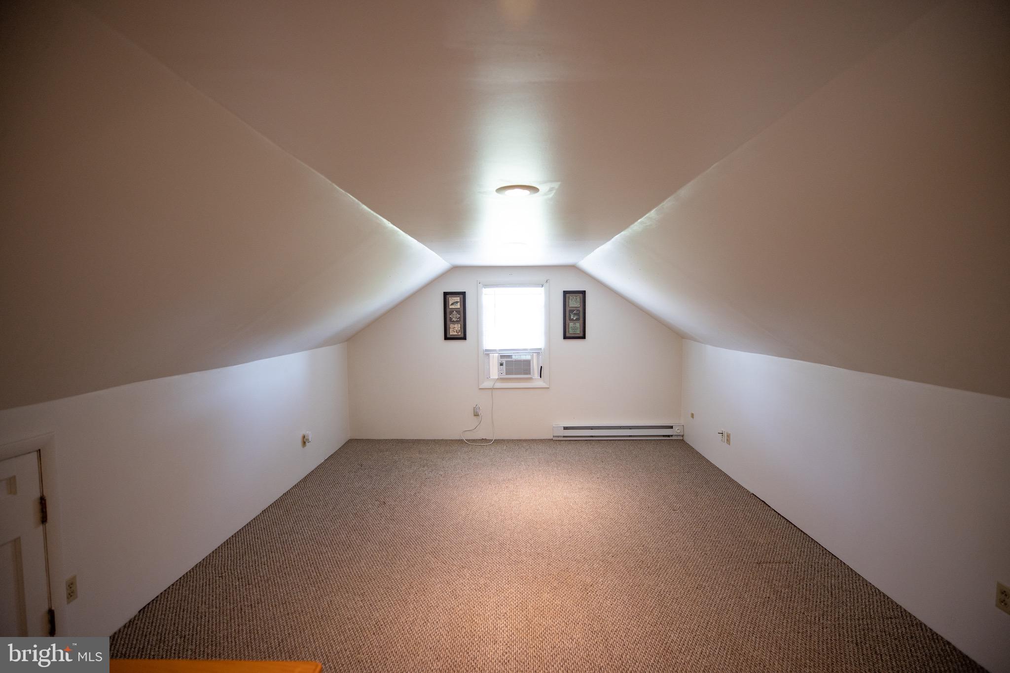 211 Maple Street Manchester, PA 17345 - Photo 12 of 36 Gallery Image 12