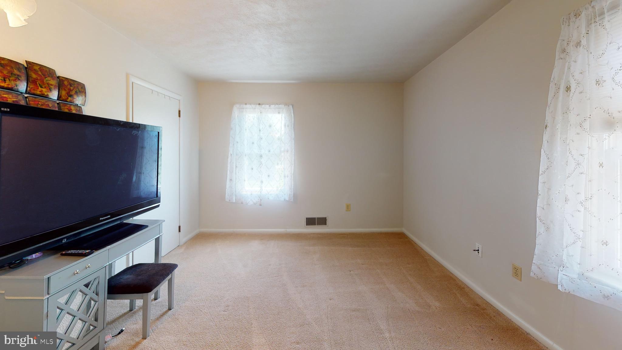 211 Maple Street Manchester, PA 17345 - Photo 35 of 36 Gallery Image 35