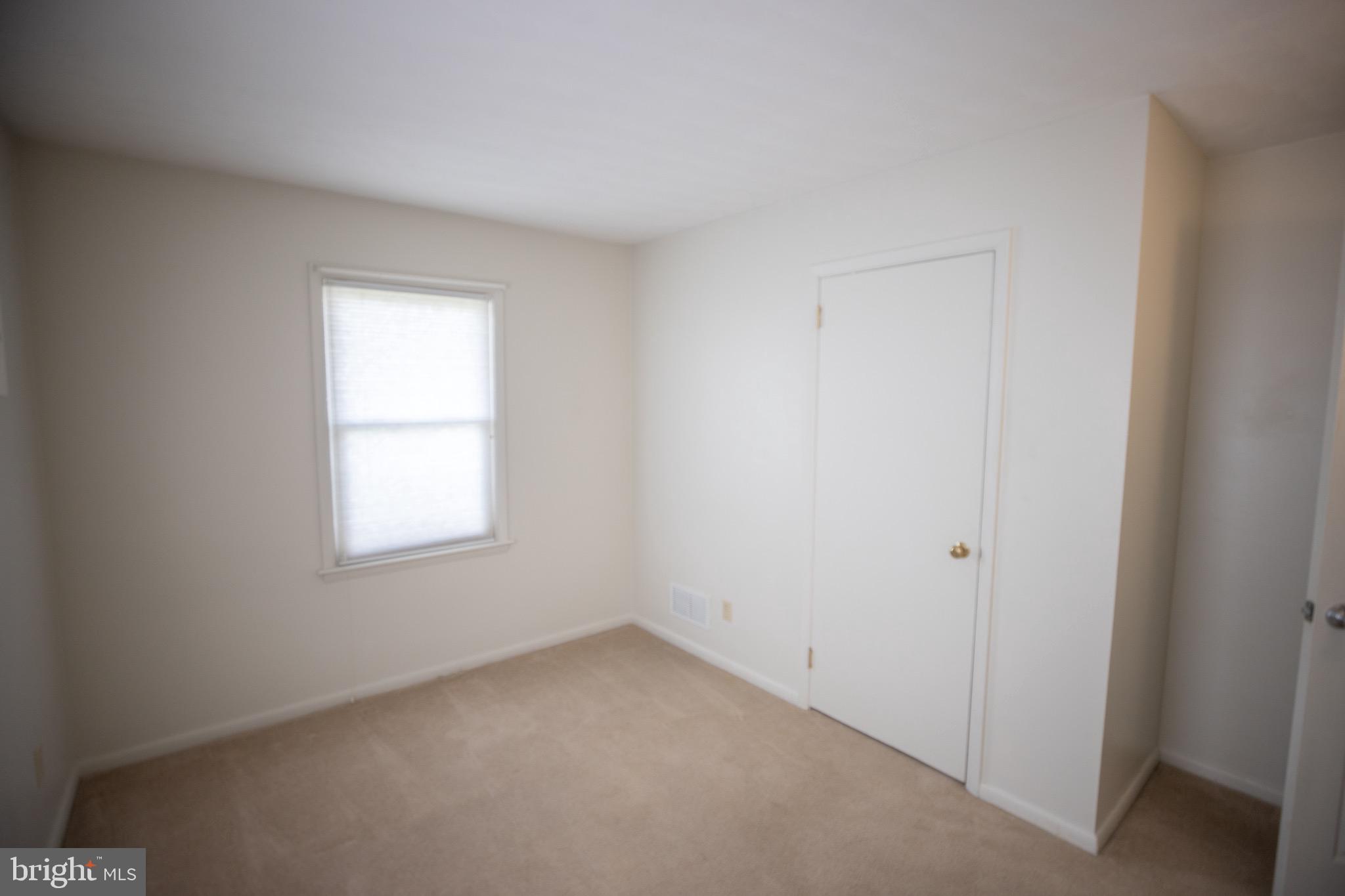 211 Maple Street Manchester, PA 17345 - Photo 9 of 36 Gallery Image 9