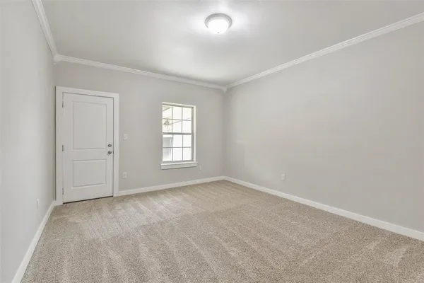 $1,500 | 329 East Washington Avenue, Unit 201, Navasota, TX 77868