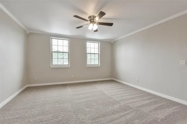 $1,500 | 329 East Washington Avenue, Unit 201, Navasota, TX 77868